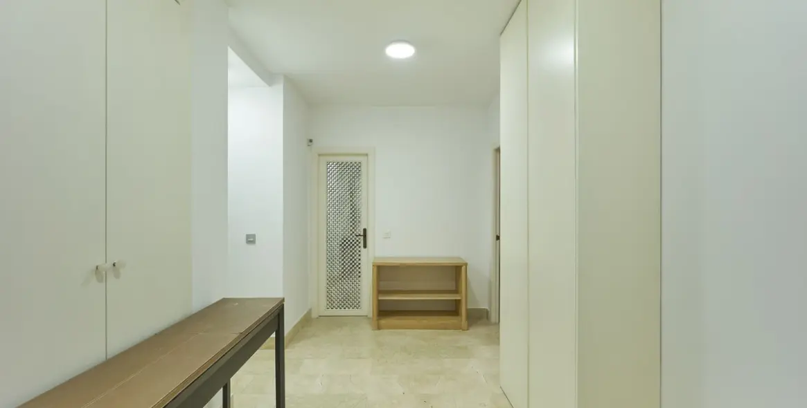 Краткосрочная аренда дома на две семьи в The Golden Mile 27