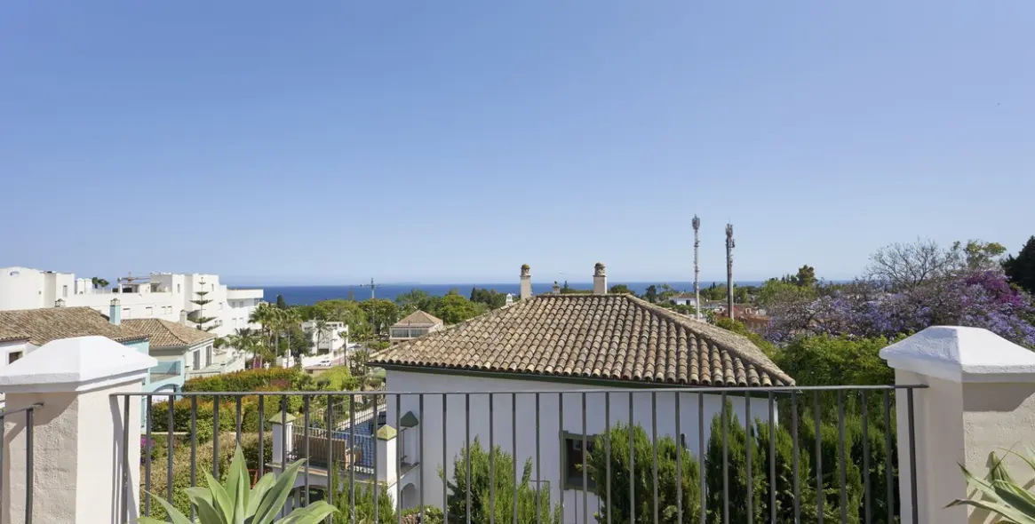 Краткосрочная аренда дома на две семьи в The Golden Mile 39