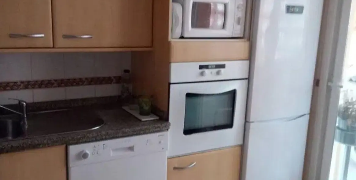 Sale of townhouse in The Golden Mile 13