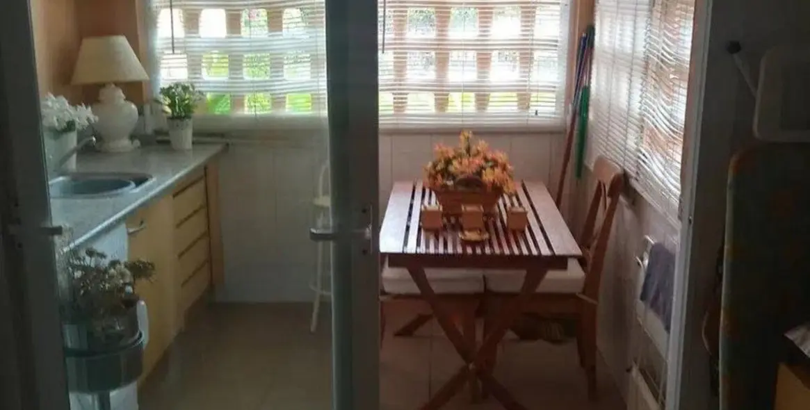 Sale of townhouse in The Golden Mile 16