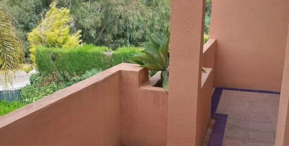 Sale of townhouse in The Golden Mile 20