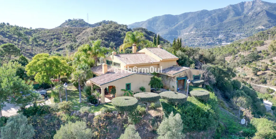 Sale of finca - cortijo in Malaga (district Provincia de Málaga) 2