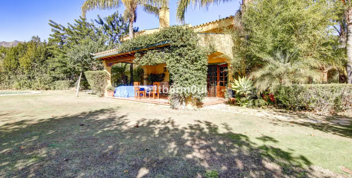 Sale of finca - cortijo in Malaga (district Provincia de Málaga) 9
