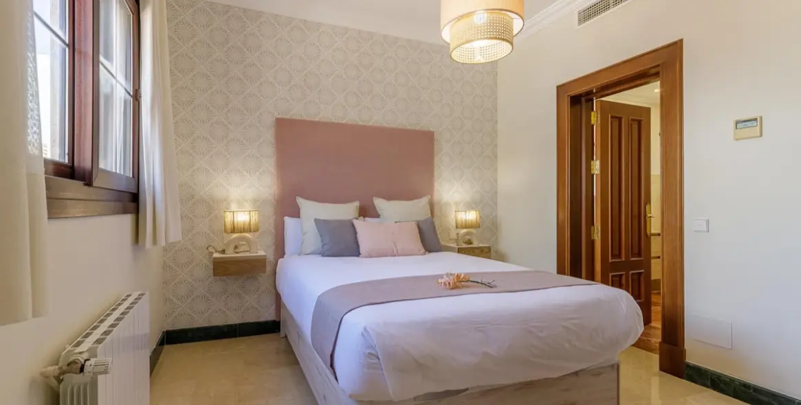 Sale of detached villa in Mijas Golf 9