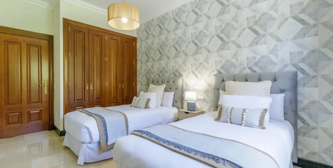 Sale of detached villa in Mijas Golf 11