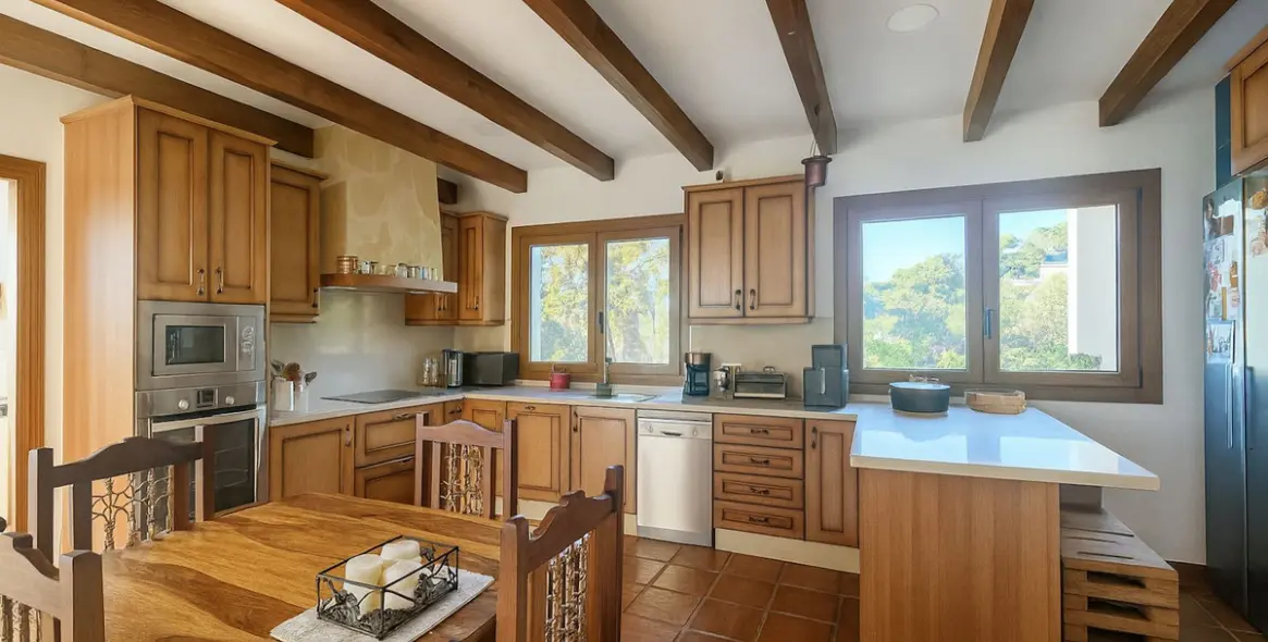 Продажа  отдельно стоящей виллы в Istán 8