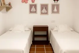 Image 7 thumb