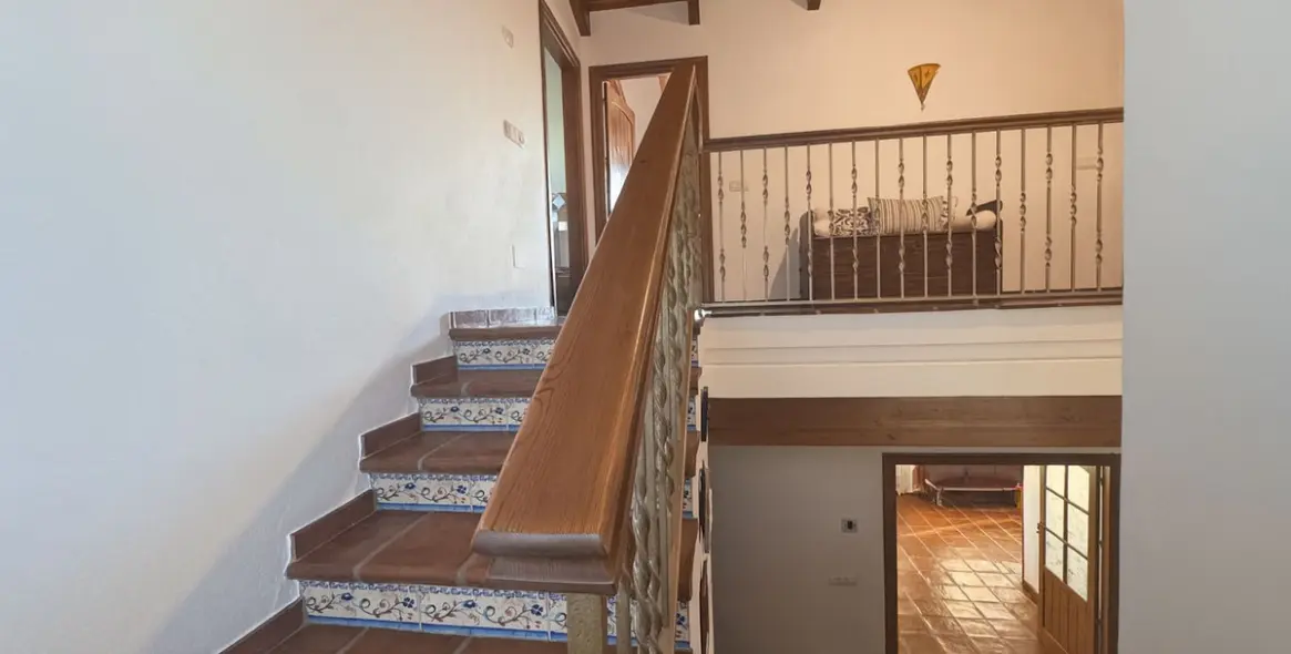 Sale of detached villa in Istán 16