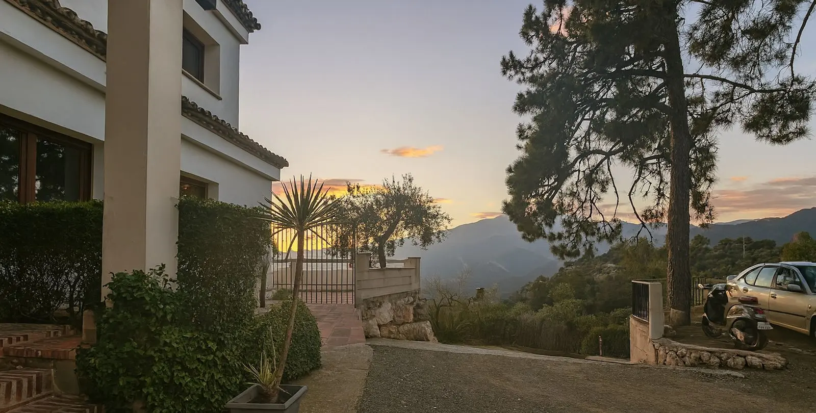 Sale of detached villa in Istán 24