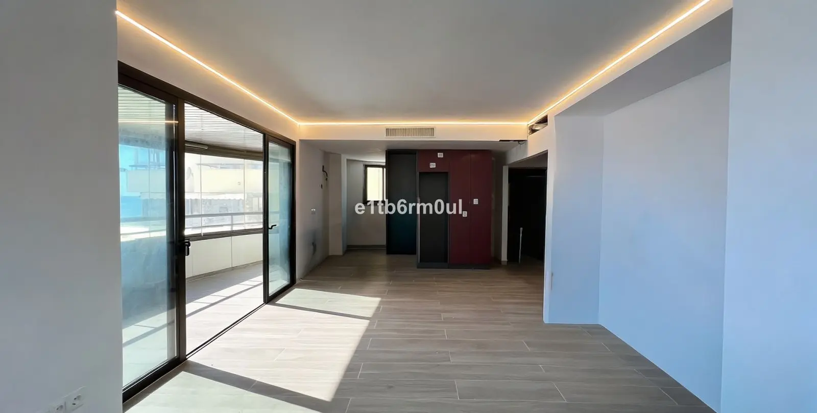 Venta de apartamento en planta media en Marbella 18