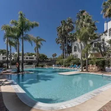 Venta de ático dúplex en Puerto Banús