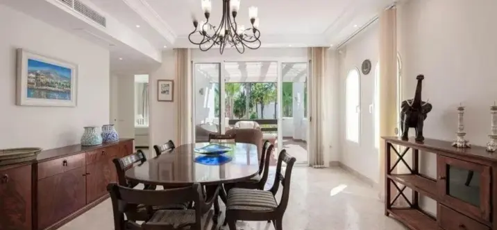 Venta de ático dúplex en Puerto Banús 2