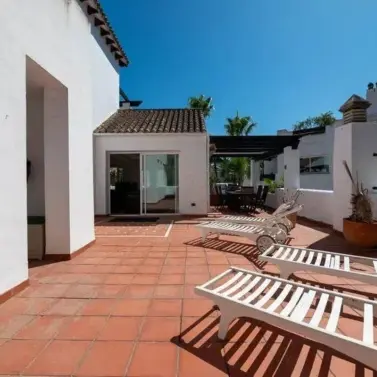 Venta de ático dúplex en Puerto Banús