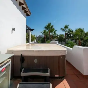 Venta de ático dúplex en Puerto Banús