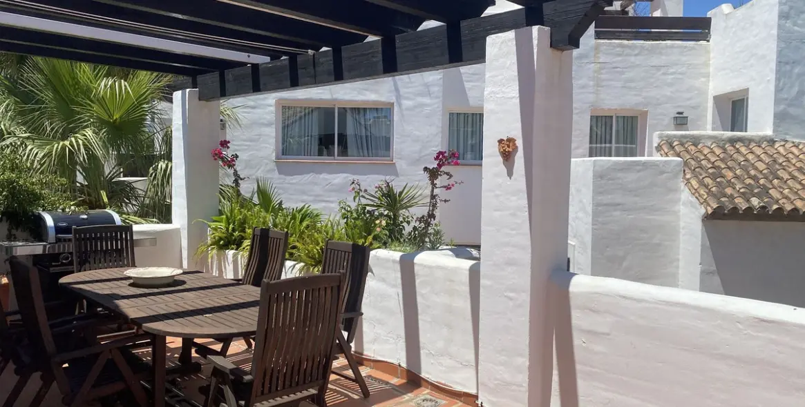 Sale of penthouse duplex in Puerto Banús 13