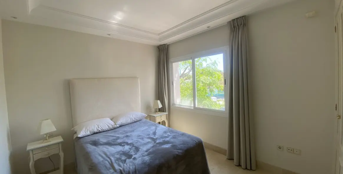 Sale of penthouse duplex in Puerto Banús 15