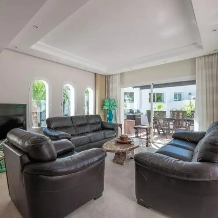 Sale of penthouse duplex in Puerto Banús