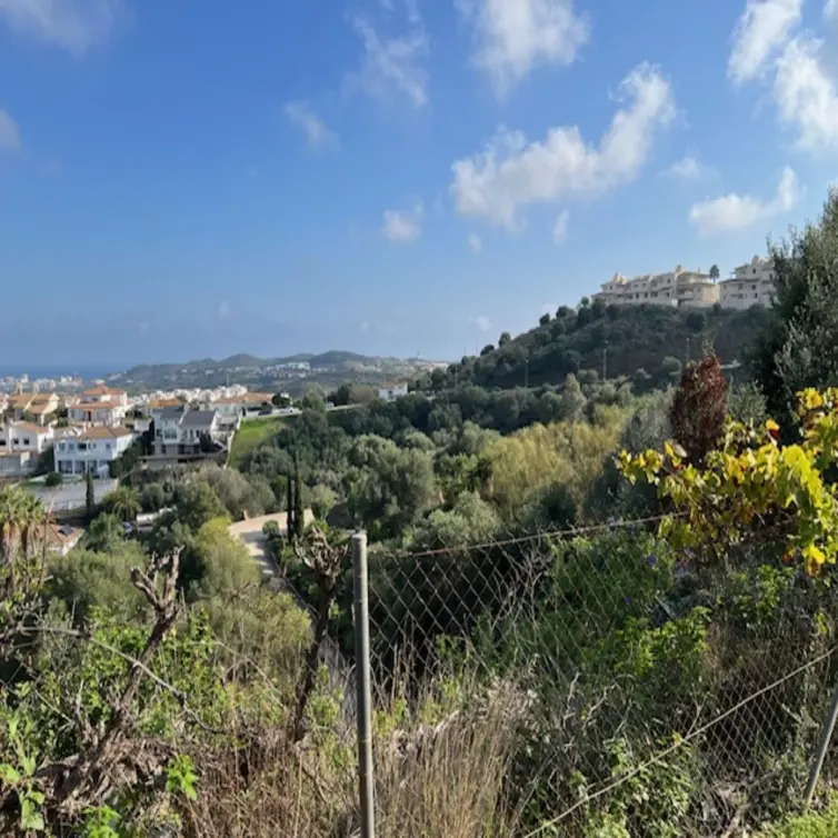 Sale of commercial plot in Cerros del Aguila
