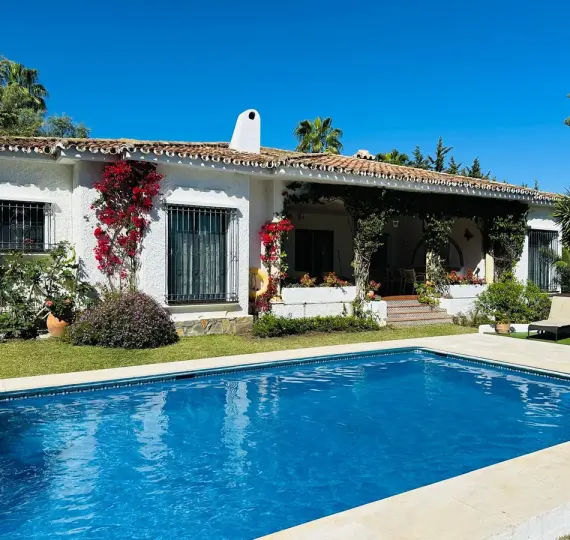 Oтдельно стоящая вилла R5040070