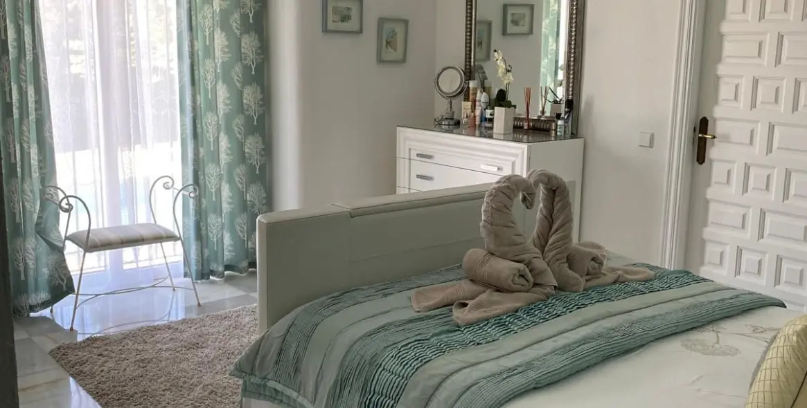 Продажа  отдельно стоящей виллы в Estepona (район El Paraiso) 11