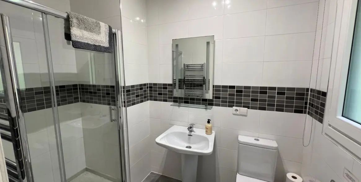 Продажа  отдельно стоящей виллы в Estepona (район El Paraiso) 14