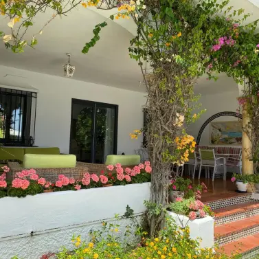 Venta de villa independiente en El Paraiso