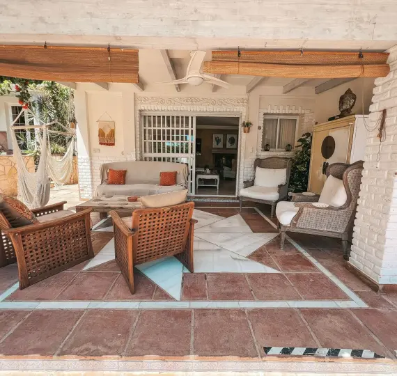 Продажа  отдельно стоящей виллы в Nueva Andalucía