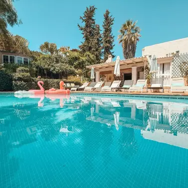 Sale of detached villa in Nueva Andalucía