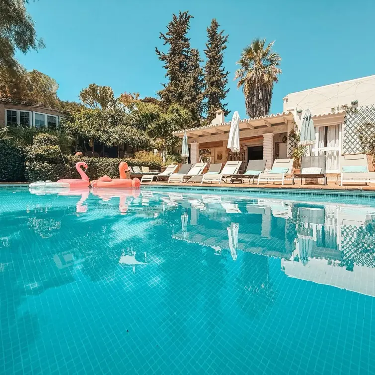 Sale of detached villa in Nueva Andalucía