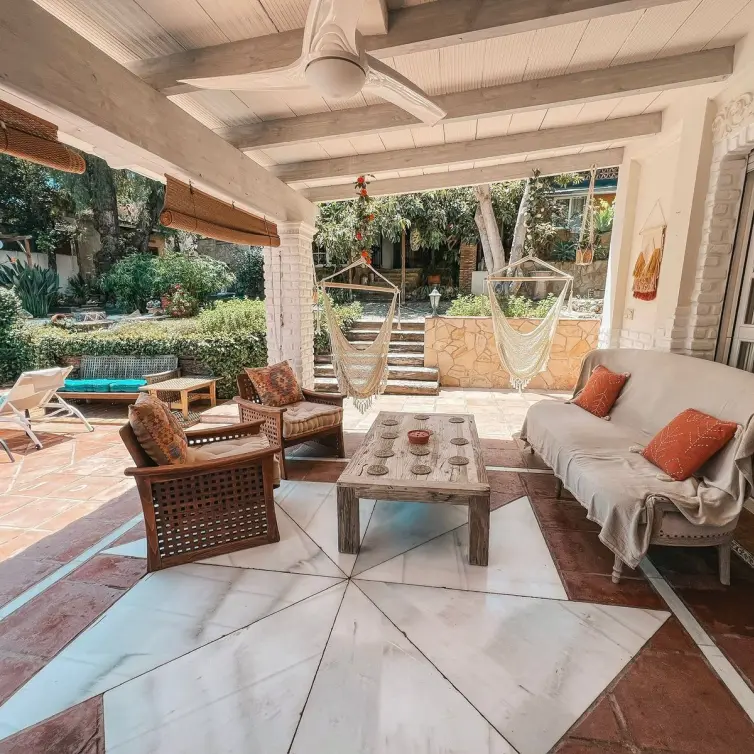 Sale of detached villa in Nueva Andalucía