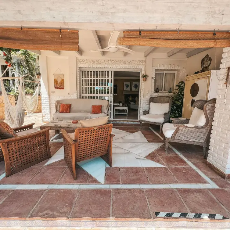 Sale of detached villa in Nueva Andalucía