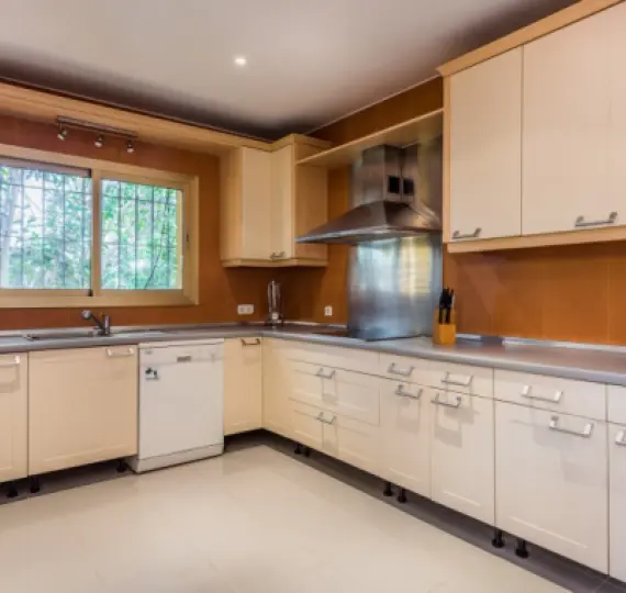 Detached villa R2927315