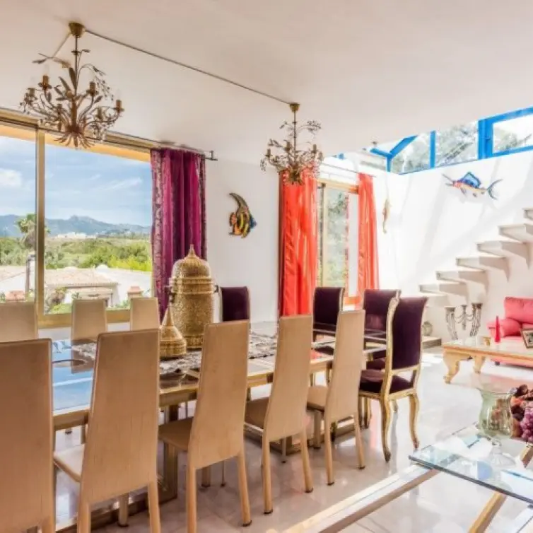 Sale of detached villa in El Rosario