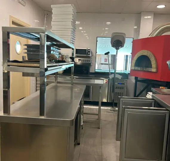 Venta de restaurante en El Paraiso