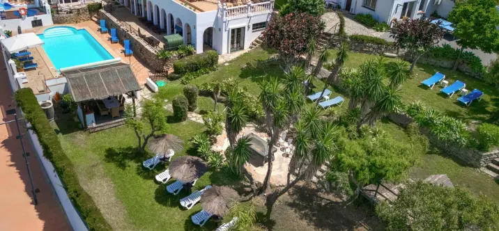 Продажа  отдельно стоящей виллы в Estepona 3