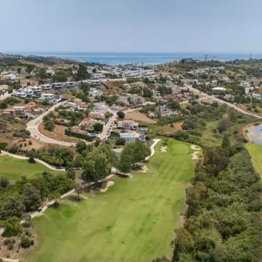 Venta de villa independiente en Estepona