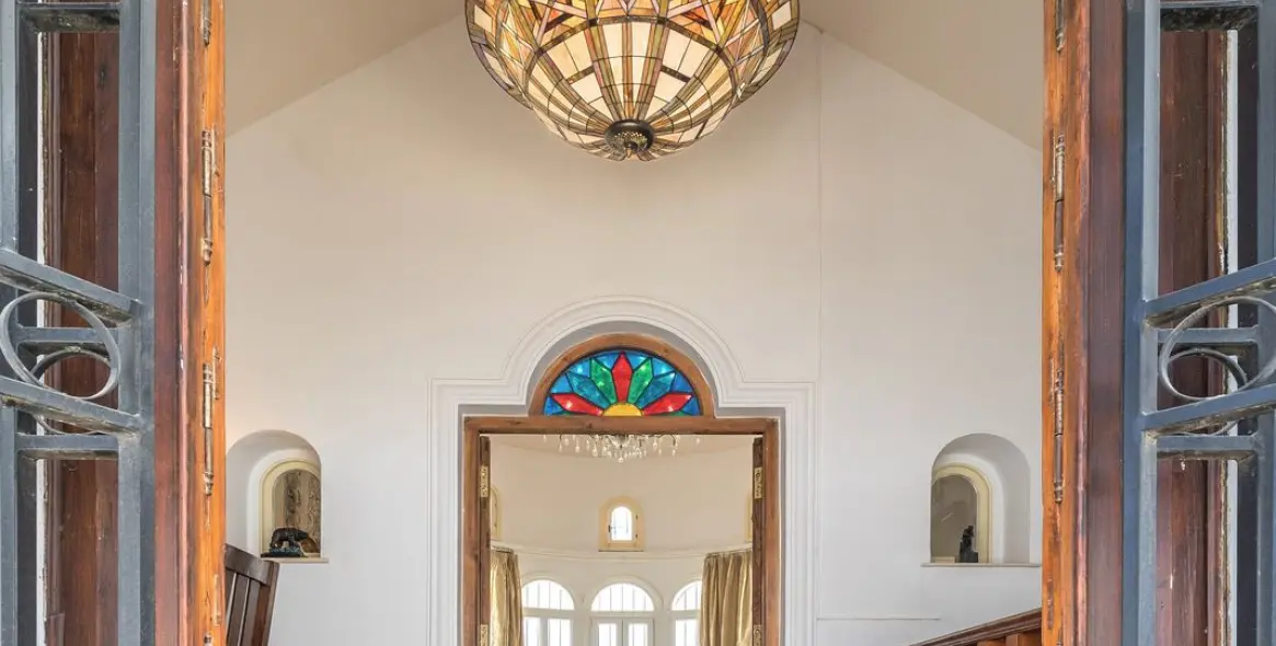 Продажа  отдельно стоящей виллы в Estepona 5