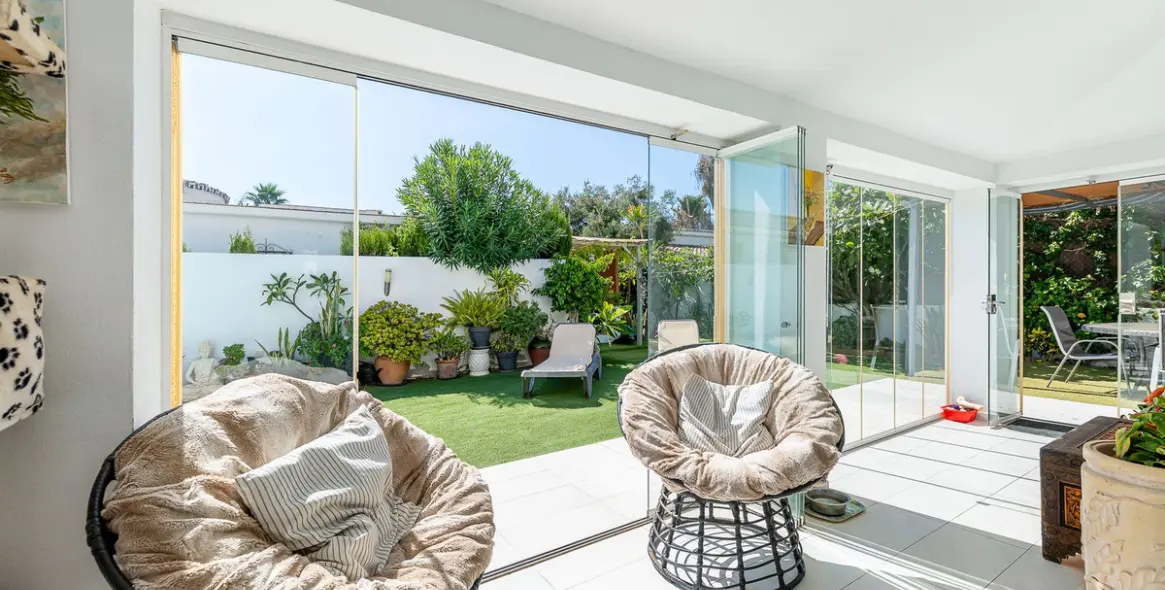 Продажа  отдельно стоящей виллы в Costalita 16