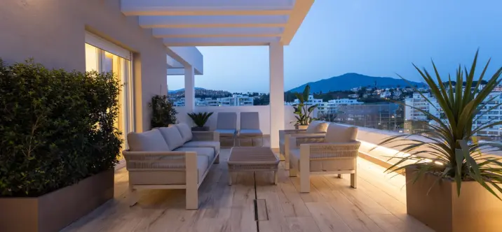 Продажа апартаментов на среднем этаже в Nueva Andalucía 0