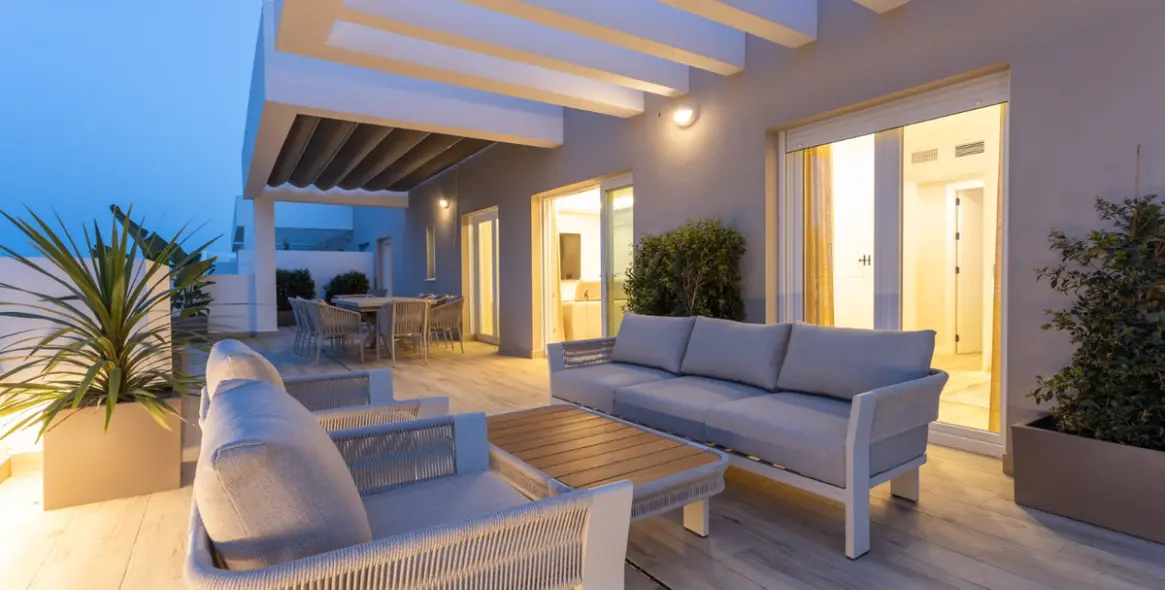 Продажа апартаментов на среднем этаже в Nueva Andalucía 5