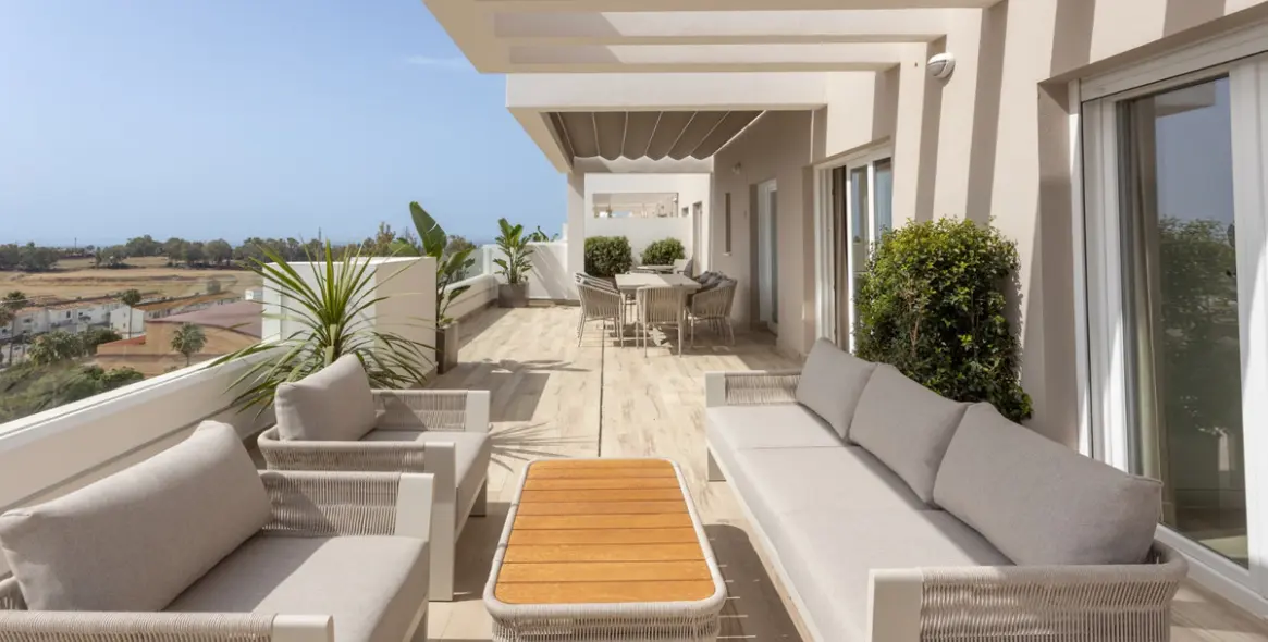 Продажа апартаментов на среднем этаже в Nueva Andalucía 6