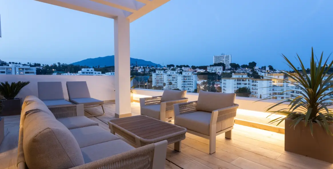 Продажа апартаментов на среднем этаже в Nueva Andalucía 7