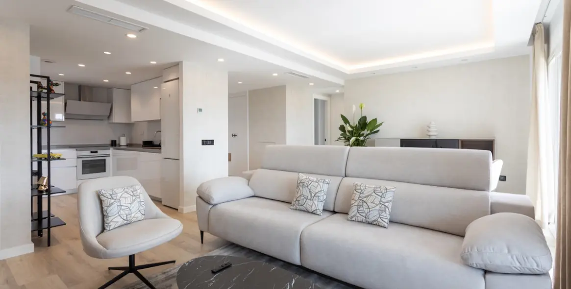 Продажа апартаментов на среднем этаже в Nueva Andalucía 11