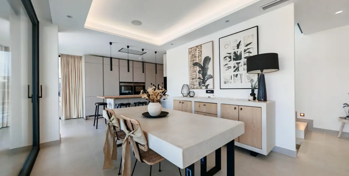 Продажа  отдельно стоящей виллы в Estepona 10