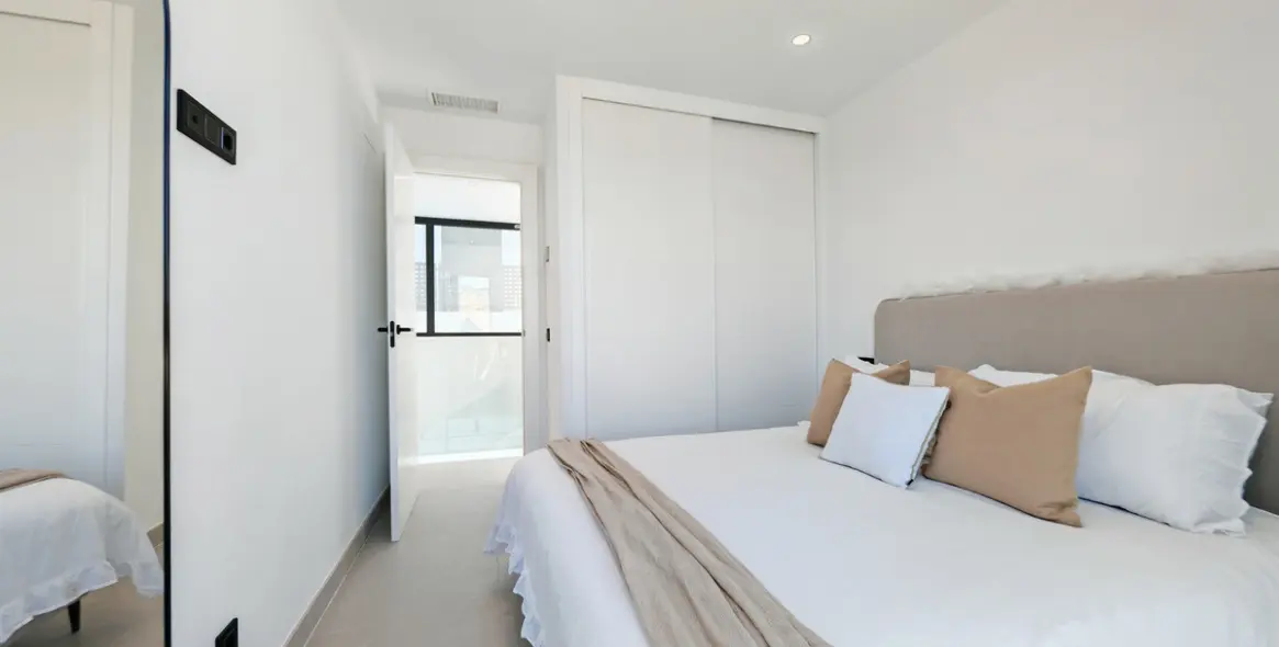 Продажа  отдельно стоящей виллы в Estepona 16