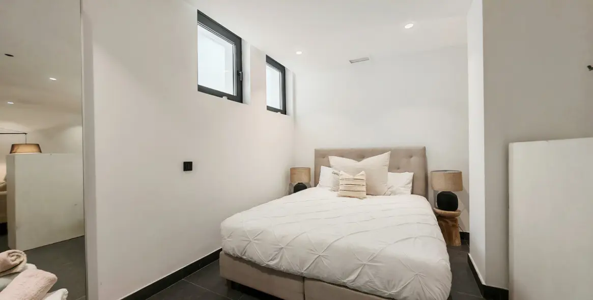 Продажа  отдельно стоящей виллы в Estepona 26