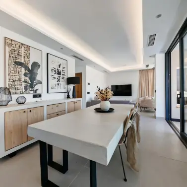 Sale of detached villa in Estepona