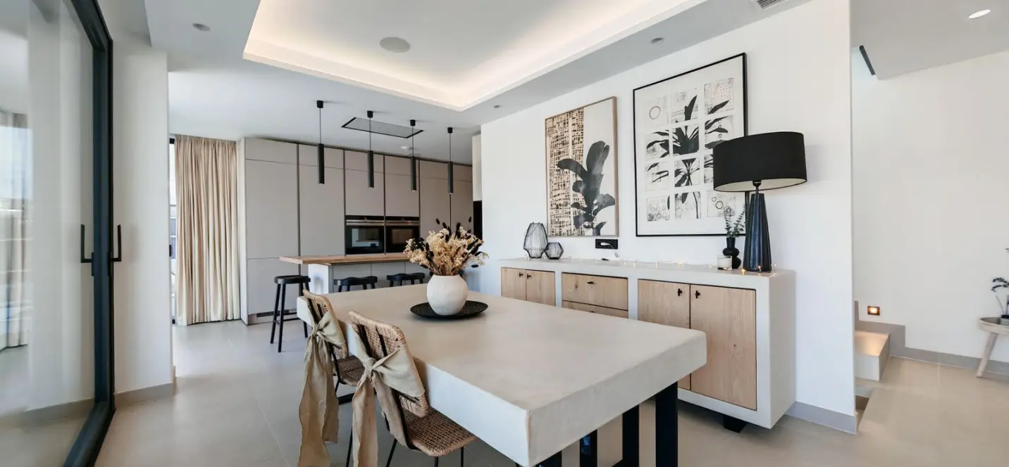Sale of detached villa in Estepona 4