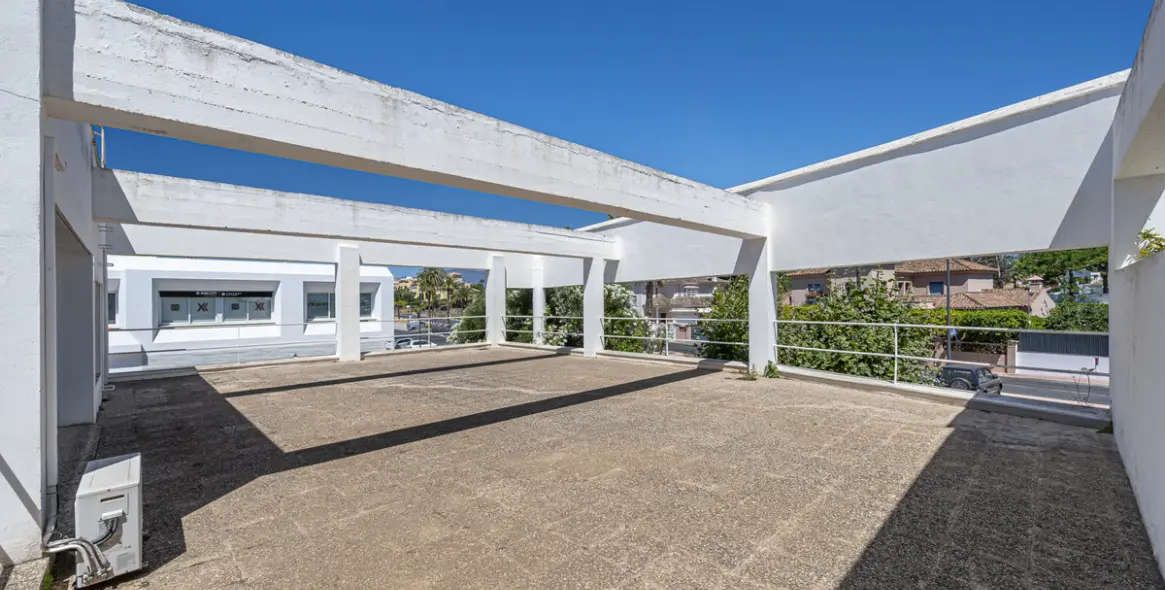 Sale of business in Guadalmina Alta 24