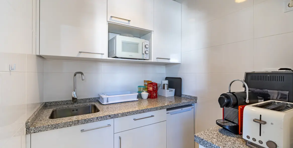 Sale of business in Guadalmina Alta 28